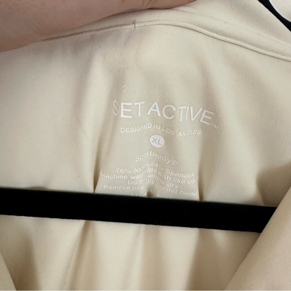 SET Active | Cream and Green Button-Up Collared Crop Top Workout Size XL - Picture 5 of 6